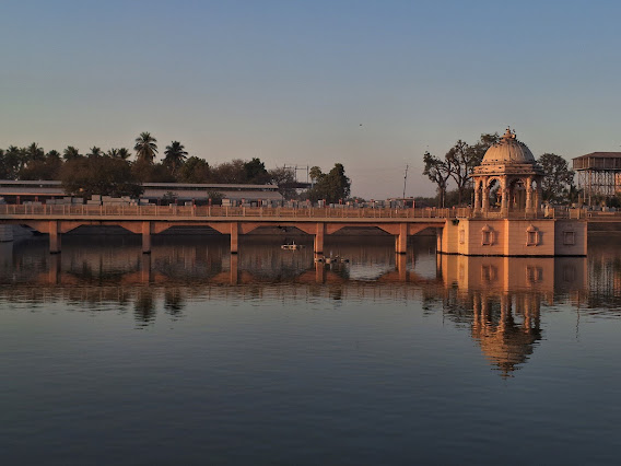 Vadtal Swaminarayan Temple Environs