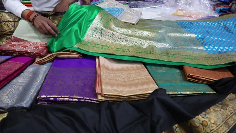 5 Best South Indian Online Stores to Shop in 2026 3 Sundari Silks